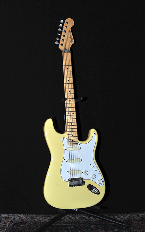 Stratocaster-Vintage-White